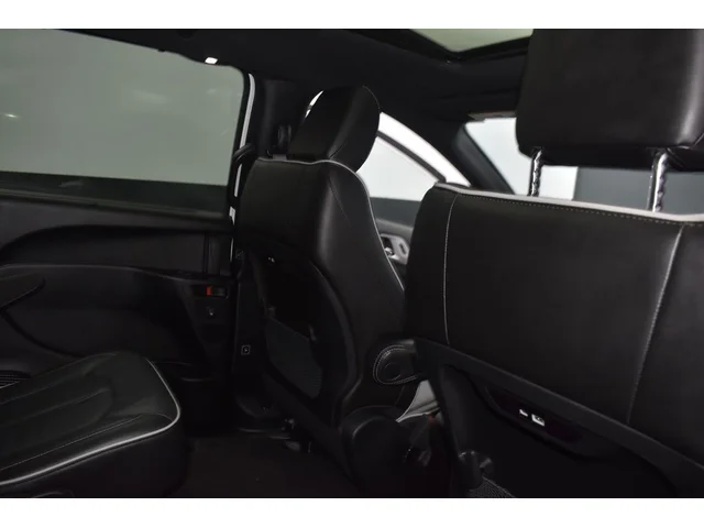 SEMINUEVOS CHRYSLER Pacifica a Estados en autogozo