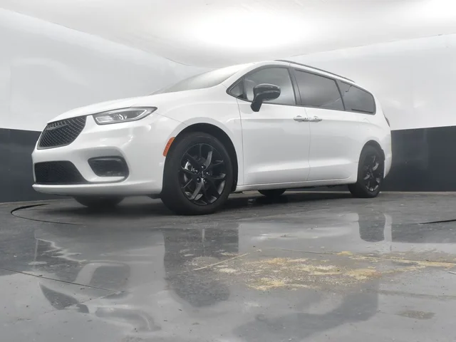 SEMINUEVOS CHRYSLER Pacifica a Estados en autogozo