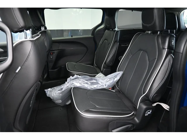 Nuevos CHRYSLER PACIFICA à Estados chez autogozo
