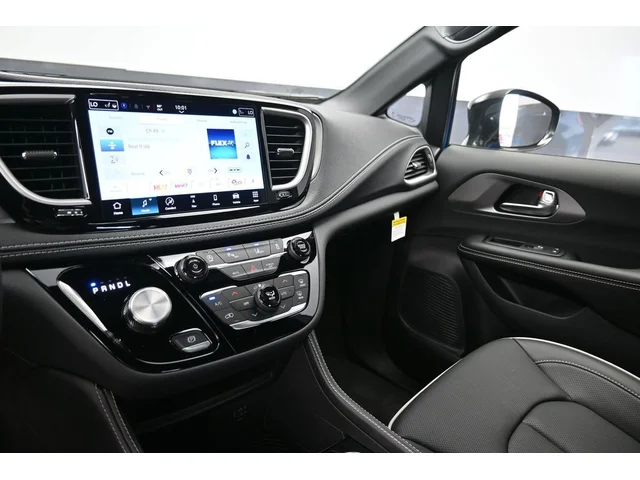 Nuevos CHRYSLER PACIFICA à Estados chez autogozo
