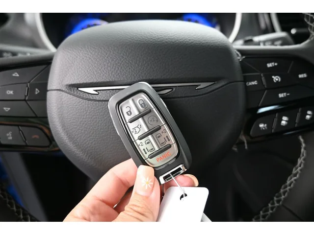 Nuevos CHRYSLER PACIFICA à Estados chez autogozo