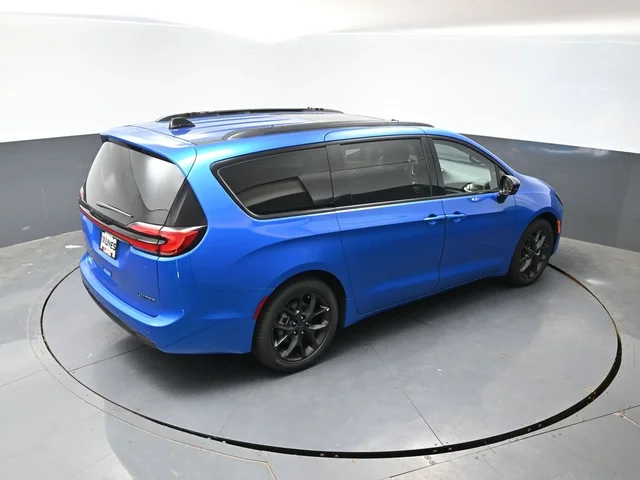 Nuevos CHRYSLER PACIFICA à Estados chez autogozo