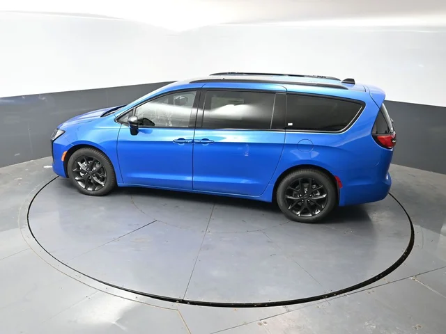 Nuevos CHRYSLER PACIFICA à Estados chez autogozo