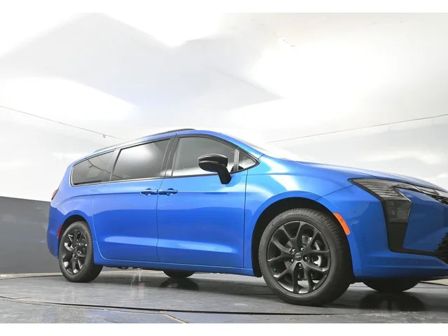 Nuevos CHRYSLER PACIFICA à Estados chez autogozo