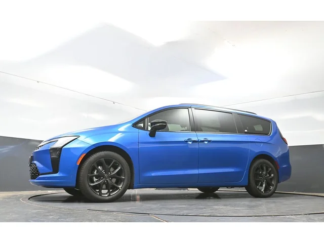 Nuevos CHRYSLER PACIFICA à Estados chez autogozo