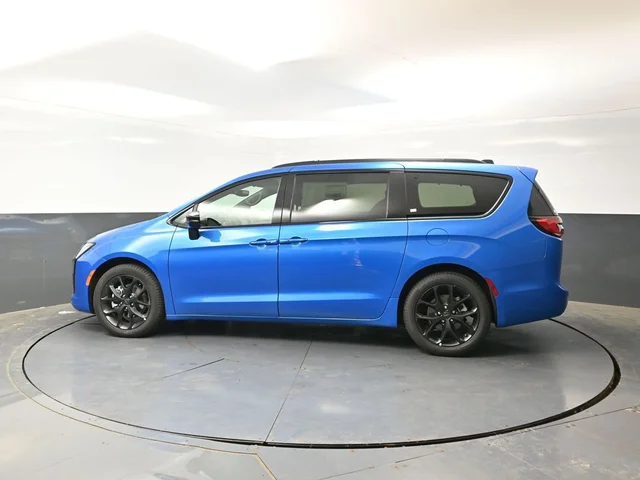 Nuevos CHRYSLER PACIFICA à Estados chez autogozo