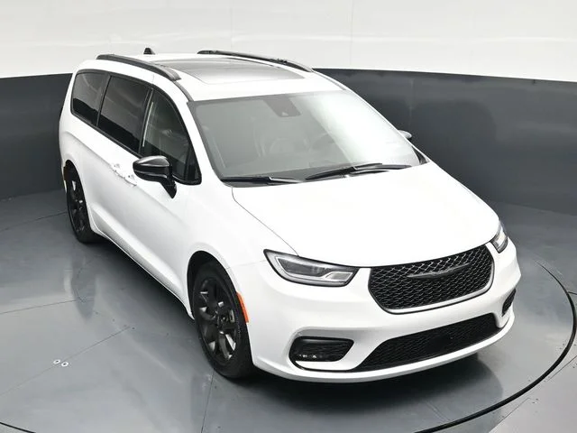 SEMINUEVOS CHRYSLER Pacifica a Estados en autogozo
