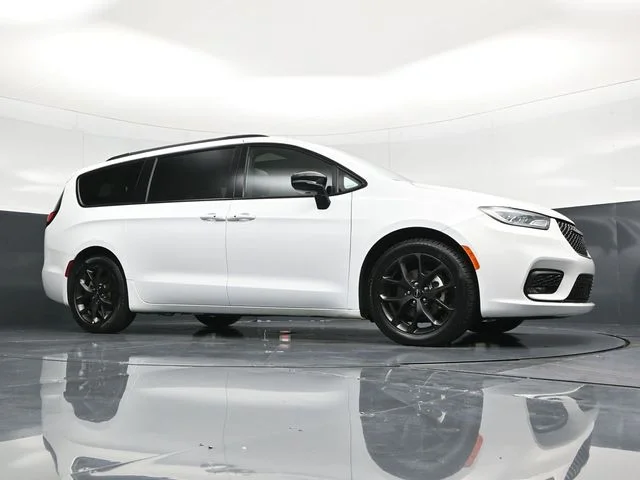 SEMINUEVOS CHRYSLER Pacifica a Estados en autogozo