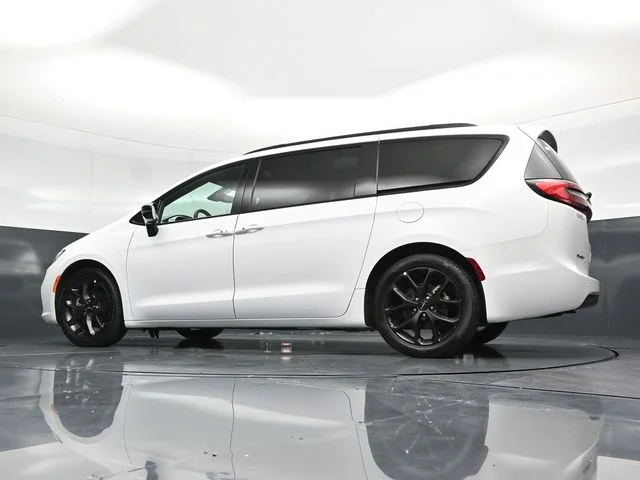 SEMINUEVOS CHRYSLER Pacifica a Estados en autogozo