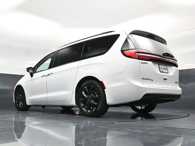 SEMINUEVOS CHRYSLER Pacifica a Estados en autogozo