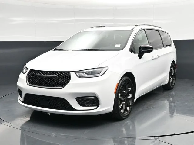 SEMINUEVOS CHRYSLER Pacifica a Estados en autogozo