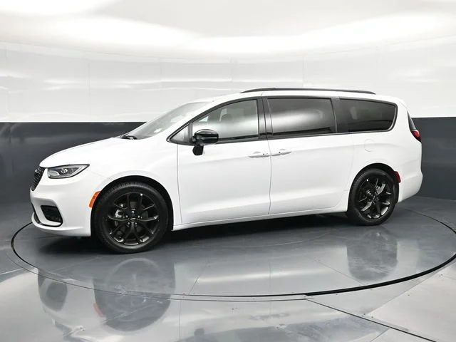 SEMINUEVOS CHRYSLER Pacifica a Estados en autogozo