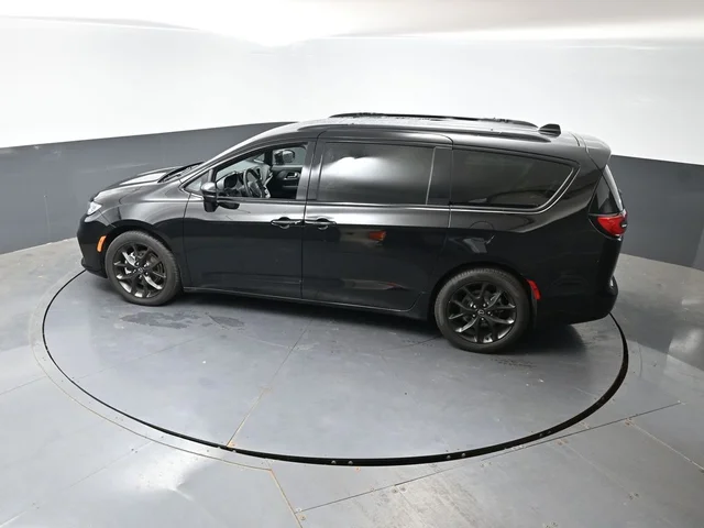 SEMINUEVOS CHRYSLER Pacifica a Estados en autogozo