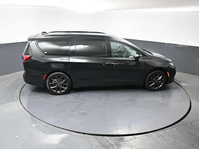 SEMINUEVOS CHRYSLER Pacifica a Estados en autogozo