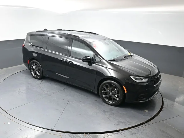 SEMINUEVOS CHRYSLER Pacifica a Estados en autogozo