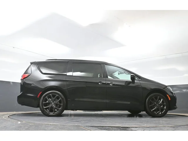 SEMINUEVOS CHRYSLER Pacifica a Estados en autogozo