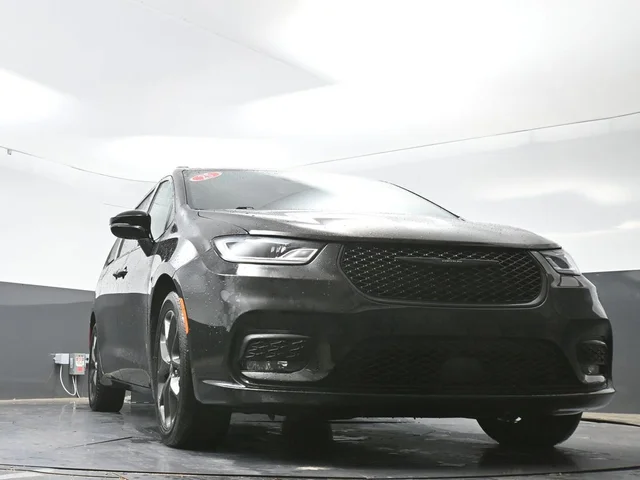 SEMINUEVOS CHRYSLER Pacifica a Estados en autogozo