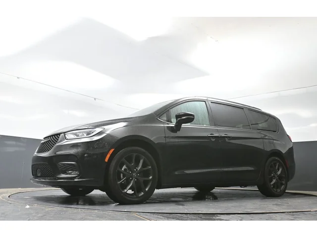 SEMINUEVOS CHRYSLER Pacifica a Estados en autogozo