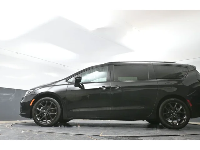 SEMINUEVOS CHRYSLER Pacifica a Estados en autogozo