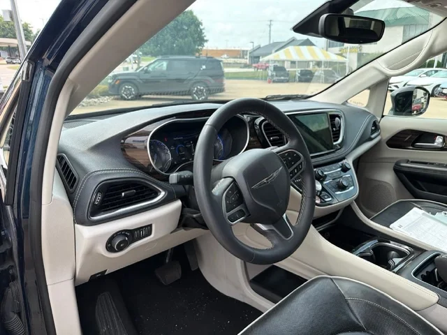 SEMINUEVOS CHRYSLER Pacifica a Estados en autogozo