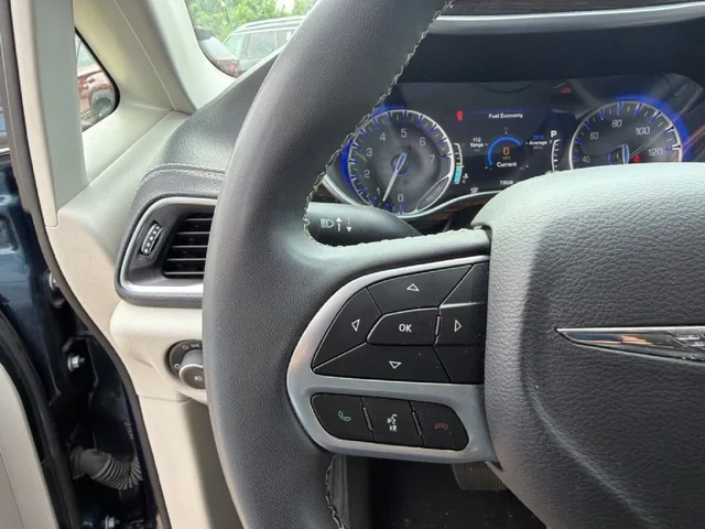 SEMINUEVOS CHRYSLER Pacifica a Estados en autogozo