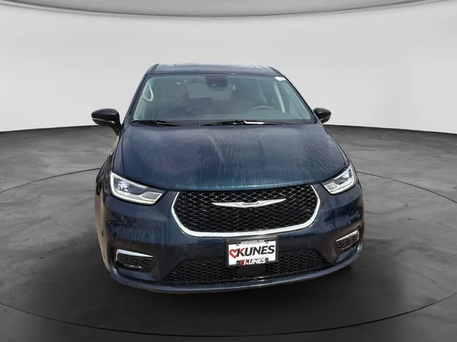 SEMINUEVOS CHRYSLER Pacifica a Estados en autogozo