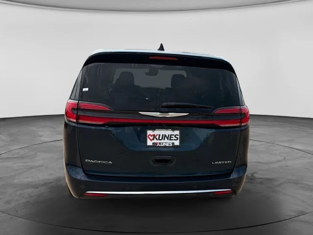 SEMINUEVOS CHRYSLER Pacifica a Estados en autogozo