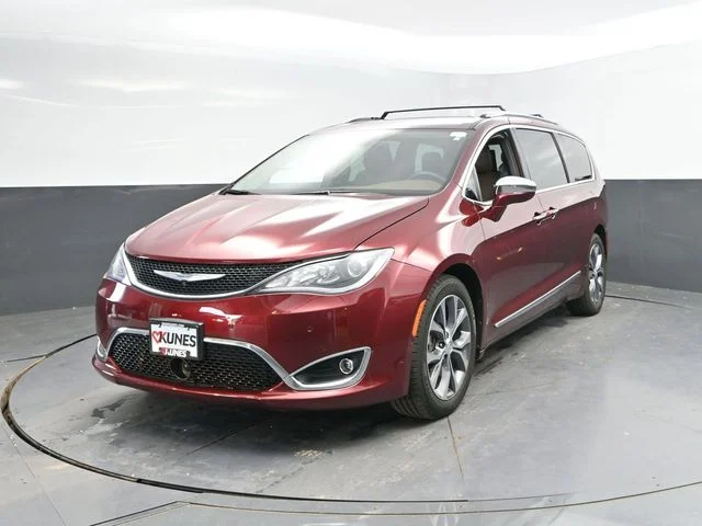 SEMINUEVOS CHRYSLER Pacifica a Estados en autogozo