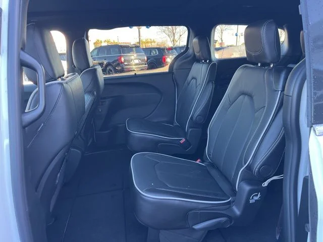 Nuevos CHRYSLER PACIFICA à Estados chez autogozo