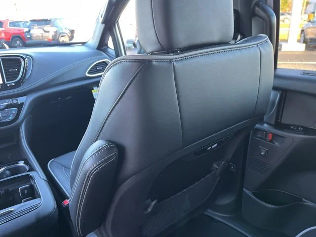 Nuevos CHRYSLER PACIFICA à Estados chez autogozo