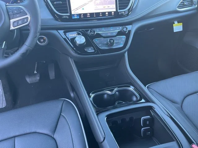 Nuevos CHRYSLER PACIFICA à Estados chez autogozo