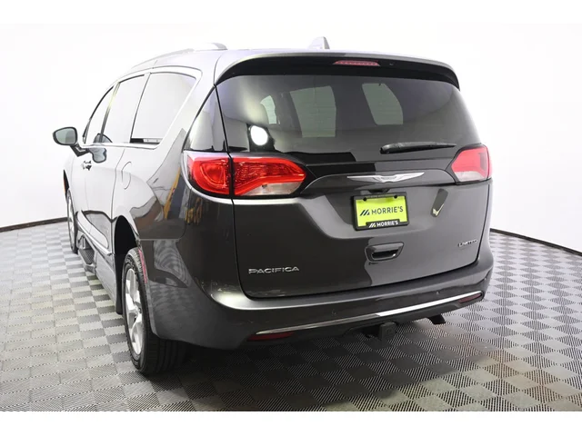 SEMINUEVOS CHRYSLER Pacifica a Estados en autogozo