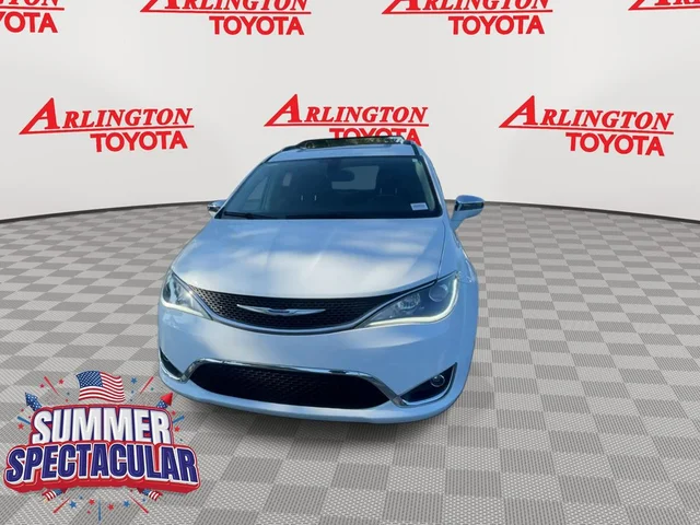 SEMINUEVOS CHRYSLER Pacifica a Estados en autogozo