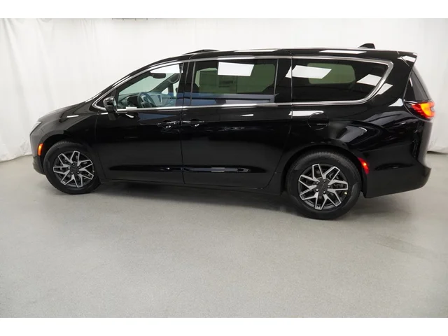 Nuevos CHRYSLER PACIFICA à Estados chez autogozo