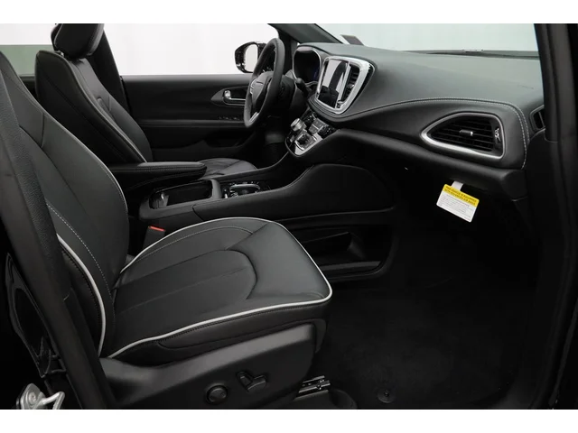 Nuevos CHRYSLER PACIFICA à Estados chez autogozo