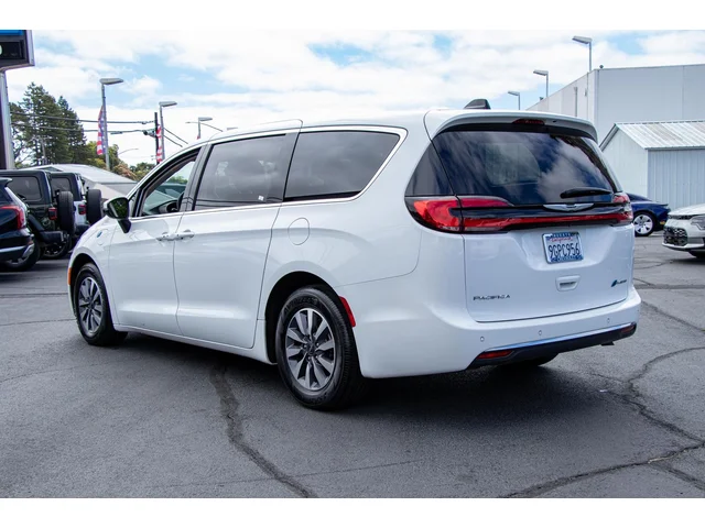 SEMINUEVOS CHRYSLER Pacifica Hybrid a Estados en autogozo