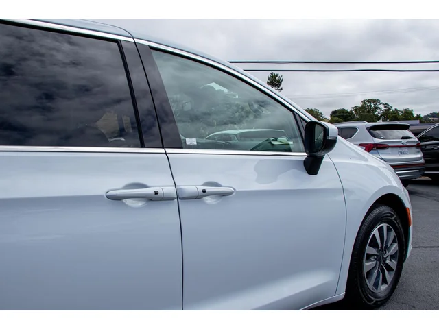 SEMINUEVOS CHRYSLER Pacifica Hybrid a Estados en autogozo