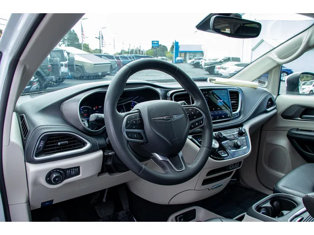 SEMINUEVOS CHRYSLER Pacifica Hybrid a Estados en autogozo