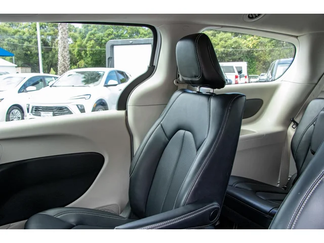 SEMINUEVOS CHRYSLER Pacifica Hybrid a Estados en autogozo