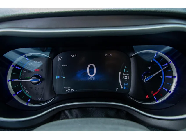 SEMINUEVOS CHRYSLER Pacifica Hybrid a Estados en autogozo