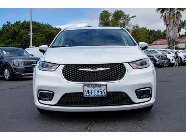 SEMINUEVOS CHRYSLER Pacifica Hybrid a Estados en autogozo