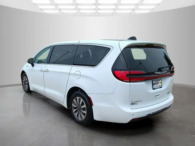 SEMINUEVOS CHRYSLER Pacifica Hybrid a Estados en autogozo