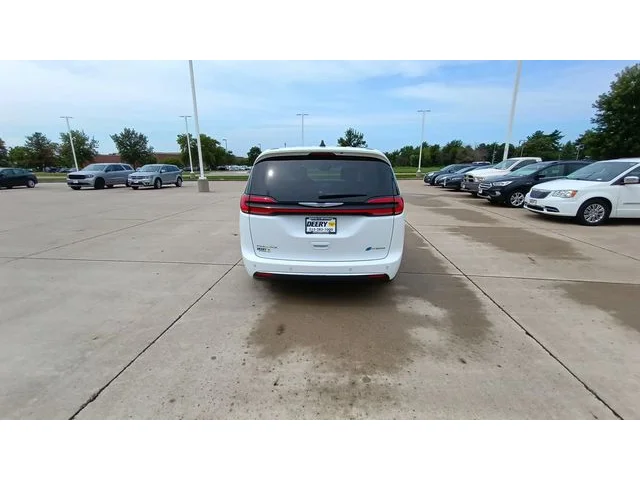 SEMINUEVOS CHRYSLER Pacifica Hybrid a Estados en autogozo