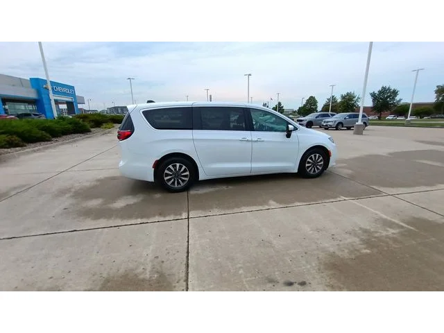 SEMINUEVOS CHRYSLER Pacifica Hybrid a Estados en autogozo