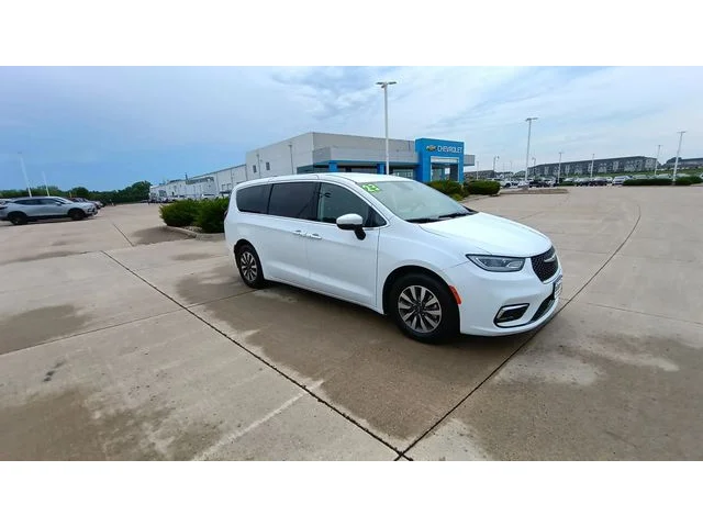 SEMINUEVOS CHRYSLER Pacifica Hybrid a Estados en autogozo