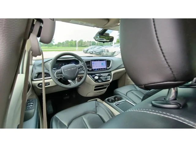 SEMINUEVOS CHRYSLER Pacifica Hybrid a Estados en autogozo