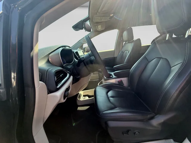 SEMINUEVOS CHRYSLER Pacifica Hybrid a Estados en autogozo