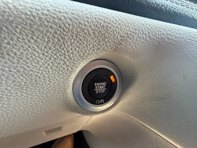 SEMINUEVOS CHRYSLER Pacifica Hybrid a Estados en autogozo
