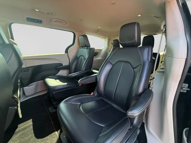 SEMINUEVOS CHRYSLER Pacifica Hybrid a Estados en autogozo