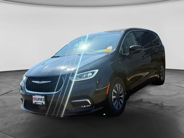 SEMINUEVOS CHRYSLER Pacifica Hybrid a Estados en autogozo